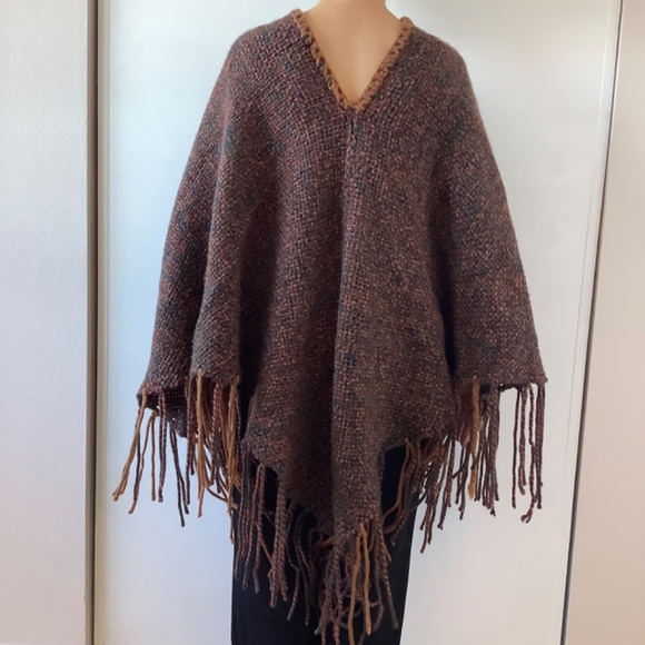 NWOT One-of-a-kind handmade woven poncho from Argentina - Picture 3 of 5